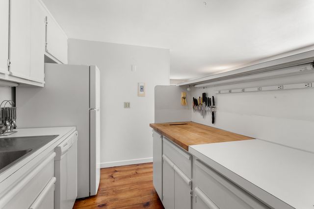 21 Mill Road, Falmouth, MA 02540