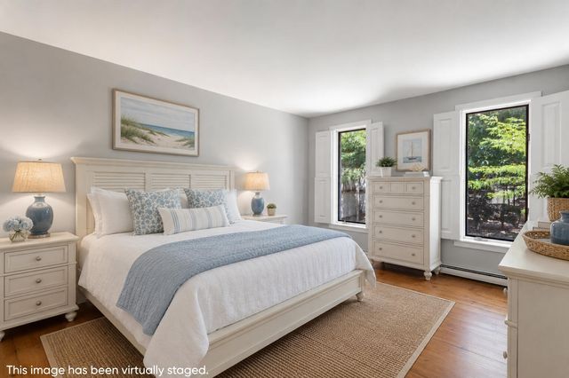 21 Mill Road, Falmouth, MA 02540