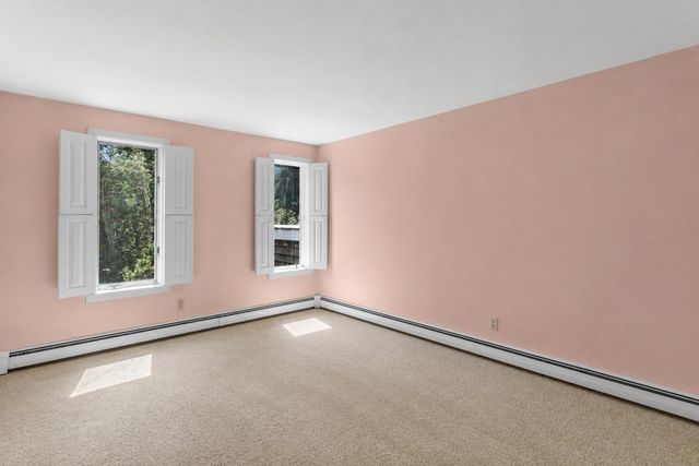 21 Mill Road, Falmouth, MA 02540