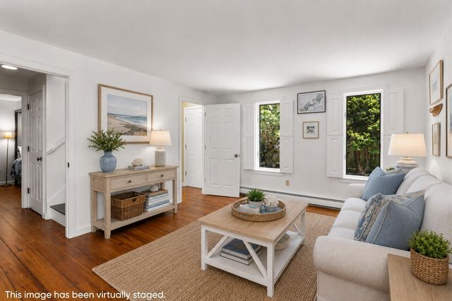21 Mill Road, Falmouth, MA 02540