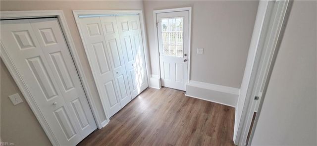 704 Burgesses LN, Virginia Beach, VA 23452