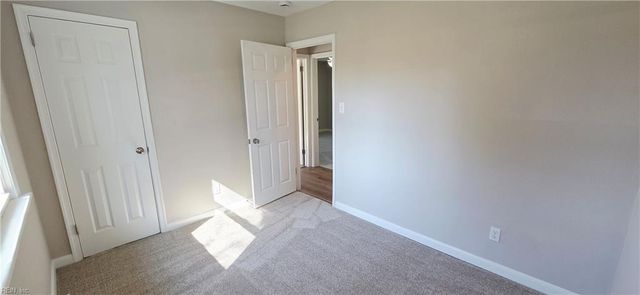 704 Burgesses LN, Virginia Beach, VA 23452