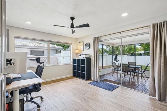 11469 IMPERIAL GROVE DRIVE E, Largo, FL 33774