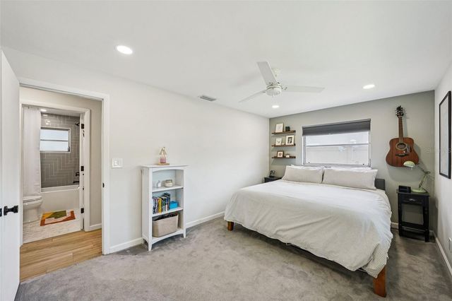 11469 IMPERIAL GROVE DRIVE E, Largo, FL 33774