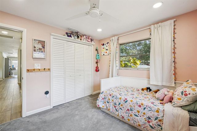 11469 IMPERIAL GROVE DRIVE E, Largo, FL 33774