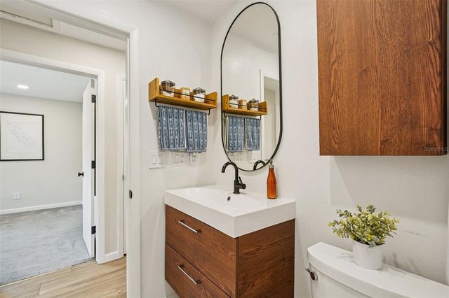 11469 IMPERIAL GROVE DRIVE E, Largo, FL 33774