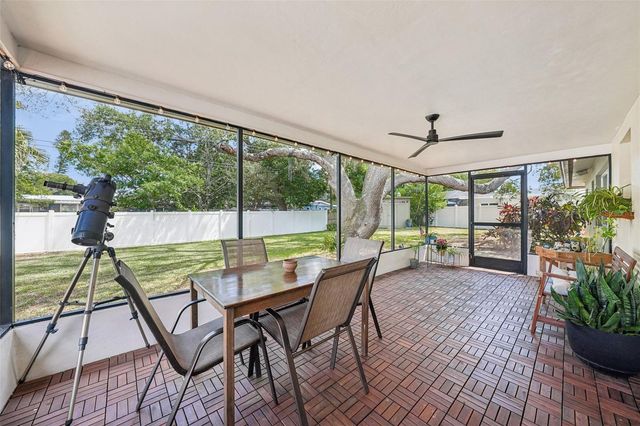 11469 IMPERIAL GROVE DRIVE E, Largo, FL 33774