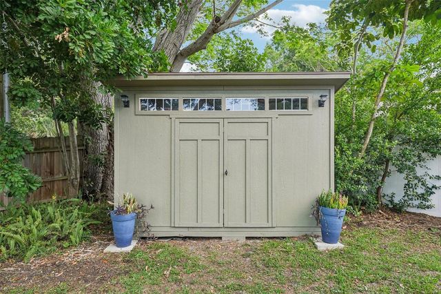 11469 IMPERIAL GROVE DRIVE E, Largo, FL 33774