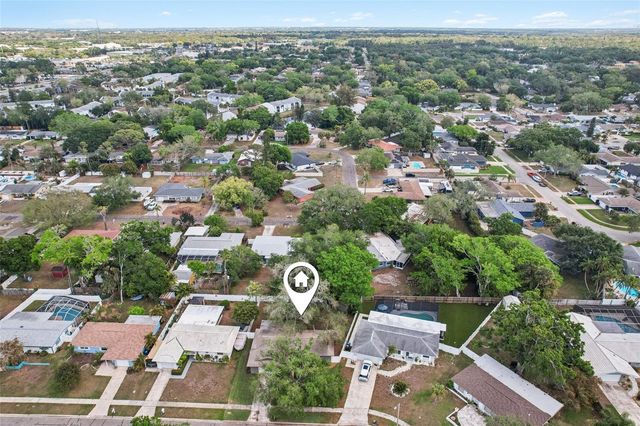 11469 IMPERIAL GROVE DRIVE E, Largo, FL 33774