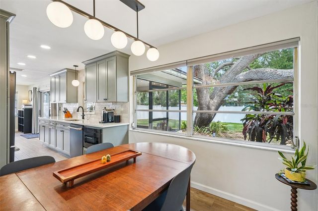 11469 IMPERIAL GROVE DRIVE E, Largo, FL 33774