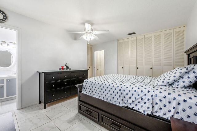 2995 Crosley Drive W E, West Palm Beach, FL 33415