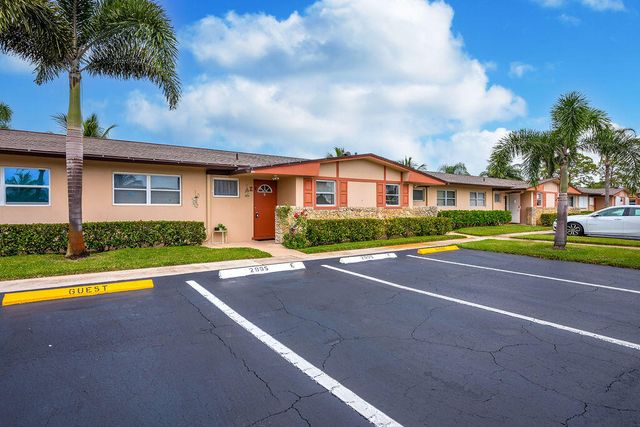 2995 Crosley Drive W E, West Palm Beach, FL 33415