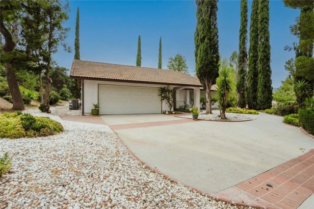12839 Mclennan Avenue, Granada Hills, CA 91344