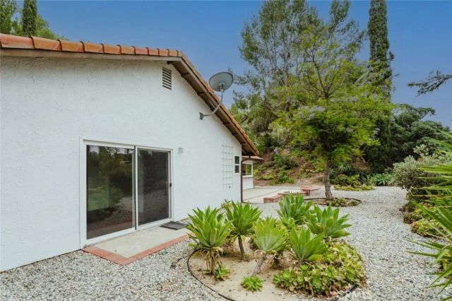 12839 Mclennan Avenue, Granada Hills, CA 91344