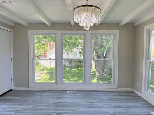 266 W Bennett Avenue, Ferndale, MI 48220