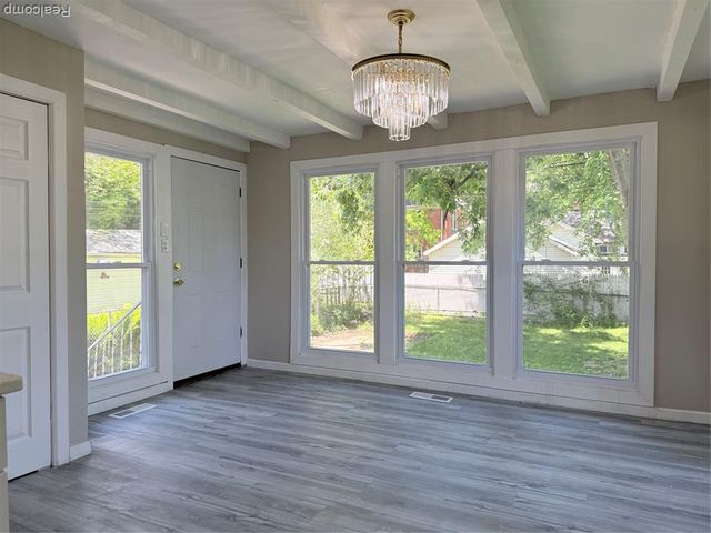 266 W Bennett Avenue, Ferndale, MI 48220