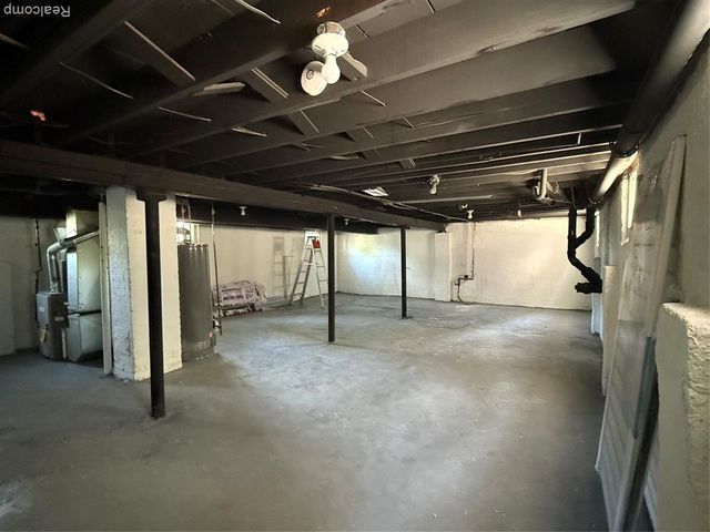 266 W Bennett Avenue, Ferndale, MI 48220