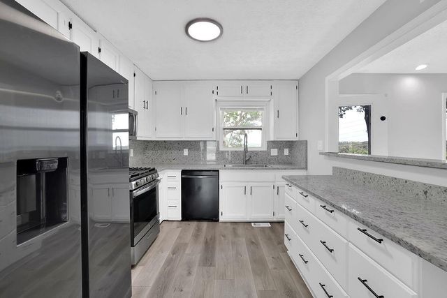 5721 Deerfield Place NW, Kennesaw, GA 30144