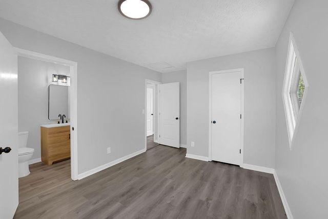 5721 Deerfield Place NW, Kennesaw, GA 30144