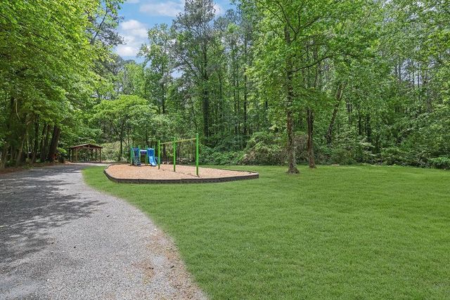 5721 Deerfield Place NW, Kennesaw, GA 30144