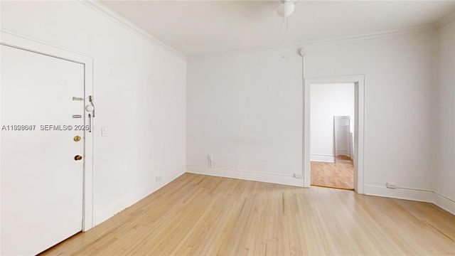 126 Mendoza Ave 9, Coral Gables, FL 33134