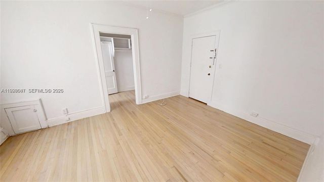 126 Mendoza Ave 9, Coral Gables, FL 33134