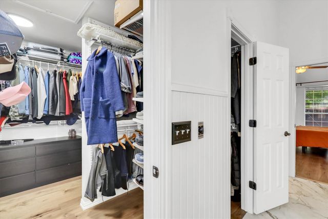 1900 Golden Trail, Carrollton, TX 75010