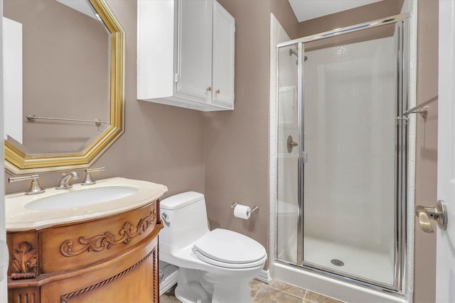 1900 Golden Trail, Carrollton, TX 75010