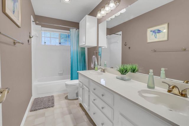 1900 Golden Trail, Carrollton, TX 75010