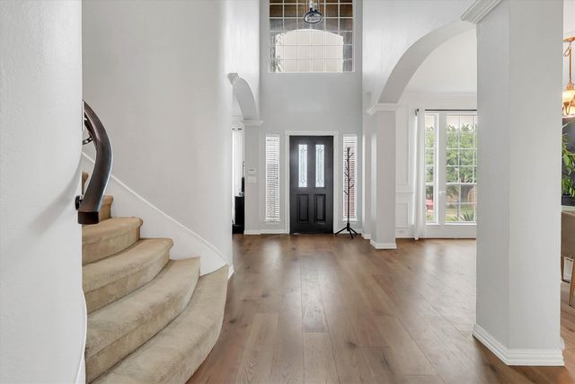 1900 Golden Trail, Carrollton, TX 75010