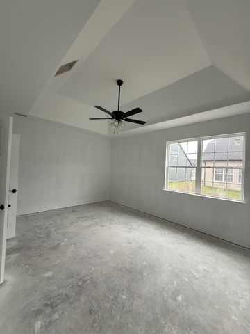 5864 Napa Valley Dr, Smyrna, TN 37167