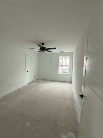 5864 Napa Valley Dr, Smyrna, TN 37167