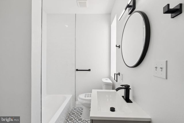 1628 W LOUDON ST, Philadelphia, PA 19141