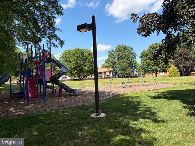 336 BOLTON RD, East Windsor, NJ 08520