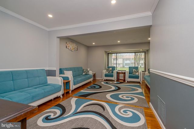 336 BOLTON RD, East Windsor, NJ 08520