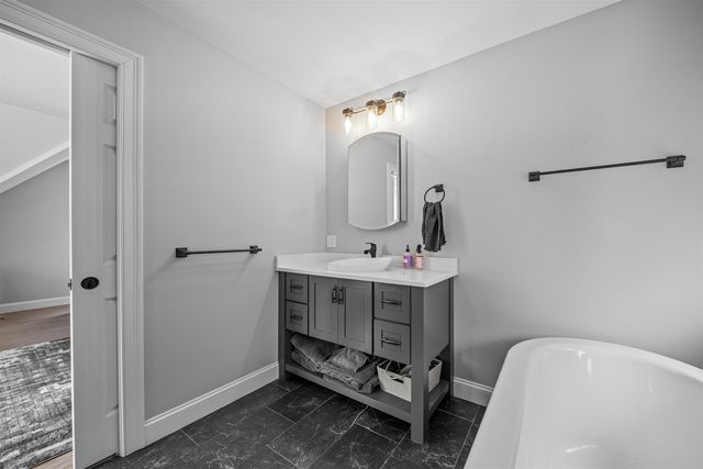36 Ruby Road, Portsmouth, NH 03801