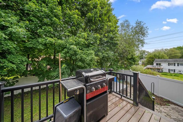 36 Ruby Road, Portsmouth, NH 03801