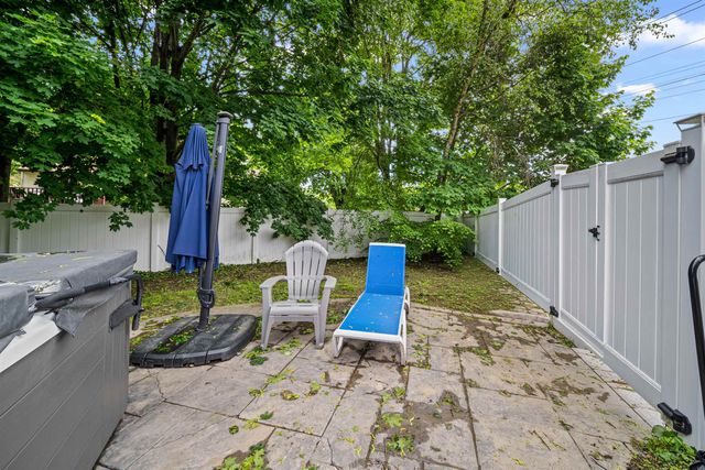 36 Ruby Road, Portsmouth, NH 03801
