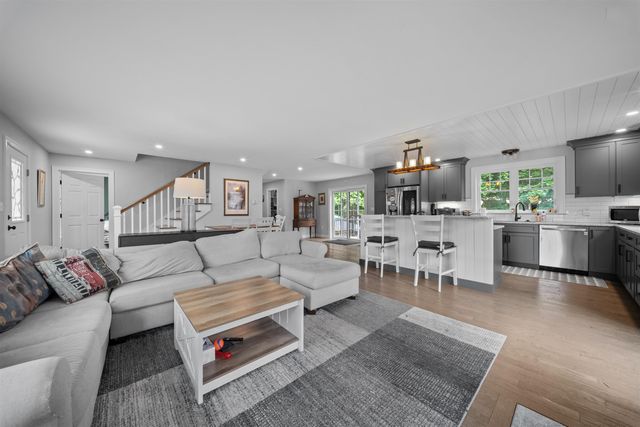 36 Ruby Road, Portsmouth, NH 03801