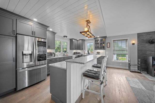 36 Ruby Road, Portsmouth, NH 03801