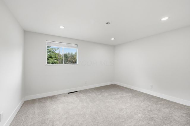 6747 Merwin Road E, Columbus, OH 43235