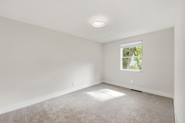 6747 Merwin Road E, Columbus, OH 43235