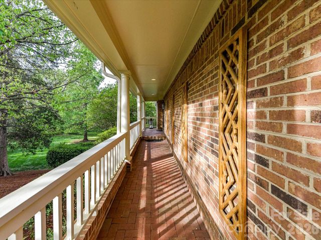 1847 Meadowood Lane, Charlotte, NC 28211