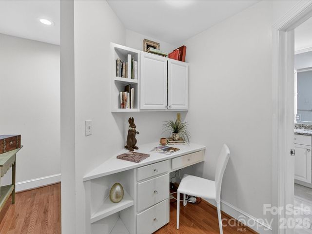1847 Meadowood Lane, Charlotte, NC 28211