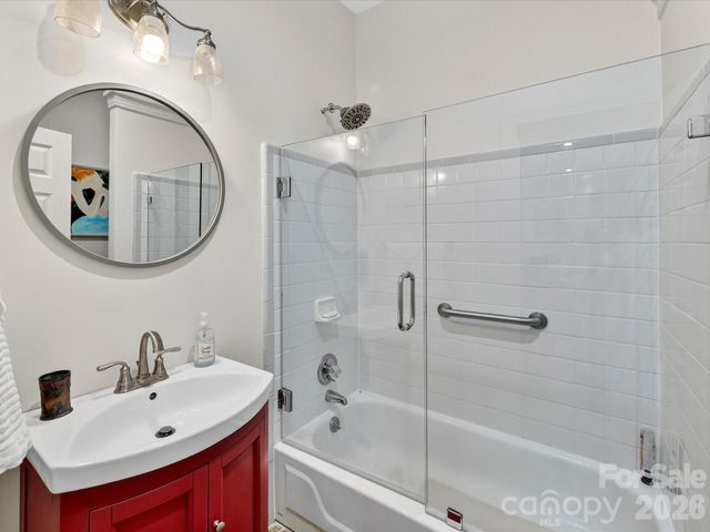 1847 Meadowood Lane, Charlotte, NC 28211