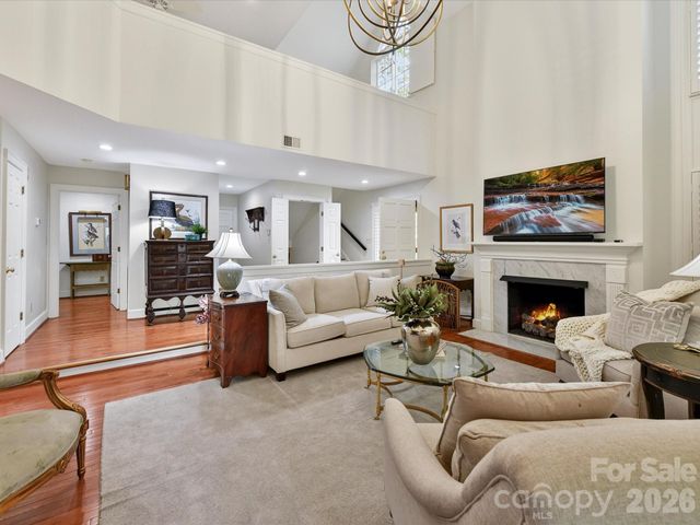 1847 Meadowood Lane, Charlotte, NC 28211
