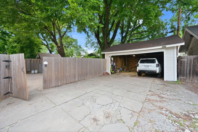 324 N Fountain, Wichita, KS 67208