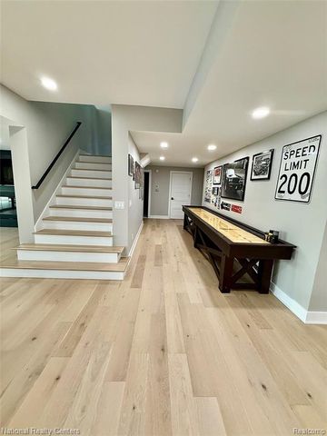 7050 Lake Shannon Court, Fenton, MI 48430