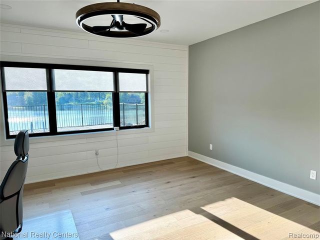7050 Lake Shannon Court, Fenton, MI 48430