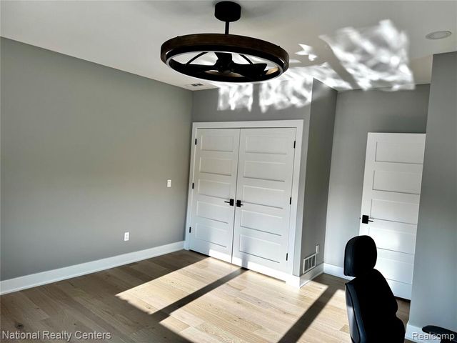 7050 Lake Shannon Court, Fenton, MI 48430